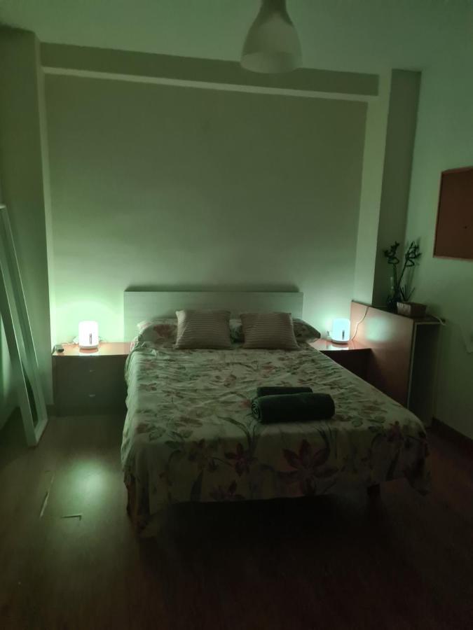 Habitacion Con Bano Privado- En Casa Familiar Beatriz Валенсия Экстерьер фото