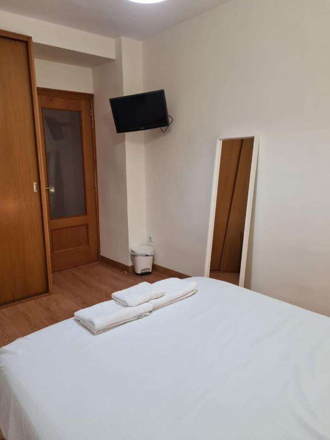 Habitacion Con Bano Privado- En Casa Familiar Beatriz Валенсия Экстерьер фото